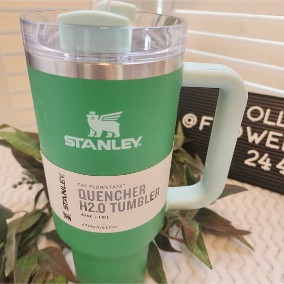 STANLEY QUENCHER H2.0 TUMBLER GREEN BRAND NEW - Picture 3 of 6